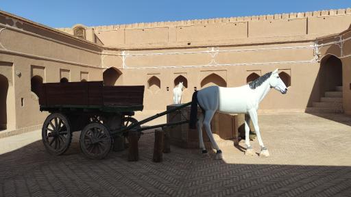 عکس چاپارخانه میبد