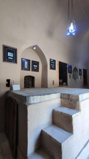 عکس چاپارخانه میبد