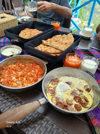 عکس اقامتگاه بوم‌گردی ساسنگ