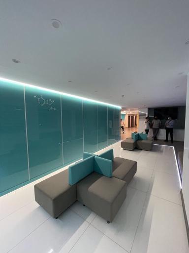 عکس آزمایشگاه پاتوبیولوژی فرین