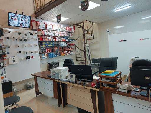عکس دوربین مداربسته تجهیزات شبکه و دزدگیر اماکن آرنوتک