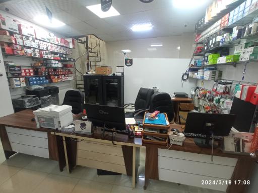 عکس دوربین مداربسته تجهیزات شبکه و دزدگیر اماکن آرنوتک