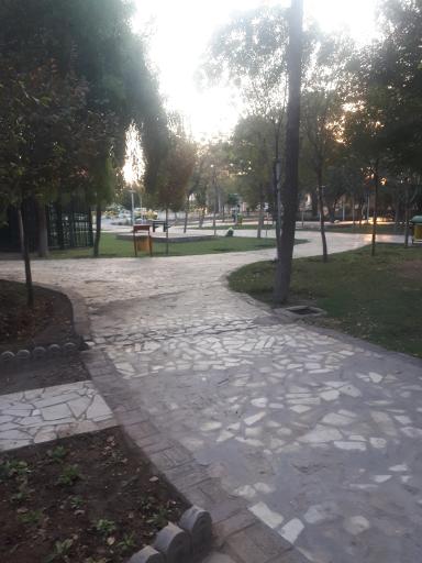 بوستان شهید آخوندی