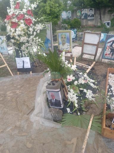 عکس مزار مرتضی صفرزاده