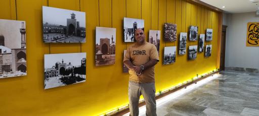 عکس زائرسرای مهررضا