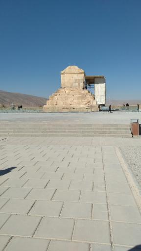 عکس آرامگاه کوروش بزرگ