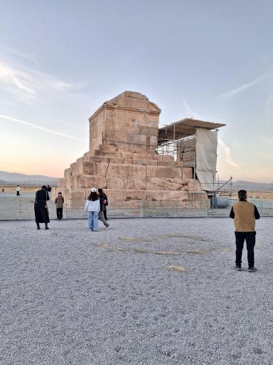 عکس آرامگاه کوروش بزرگ