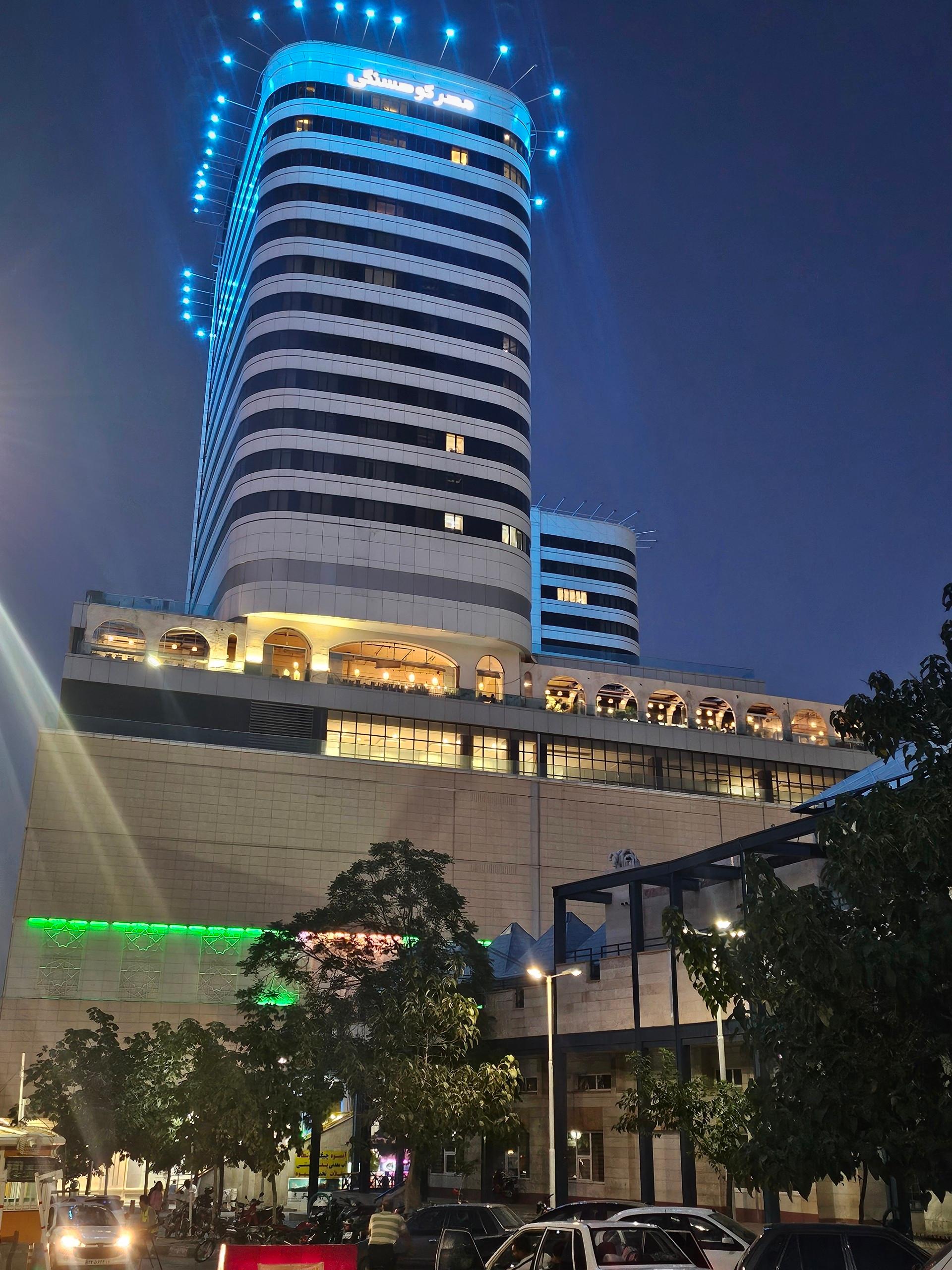 عکس مجتمع تجاری مسکونی مهر کوهسنگی