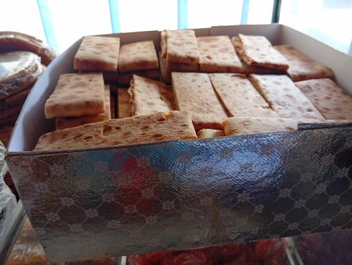 عکس حلوا مسقطی  سنتی لاری ضیافت