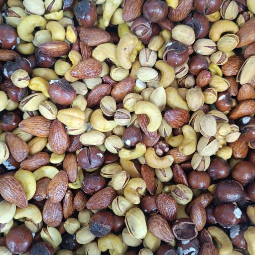 عکس فروشگاه آجیل و خشکبار میم و نون