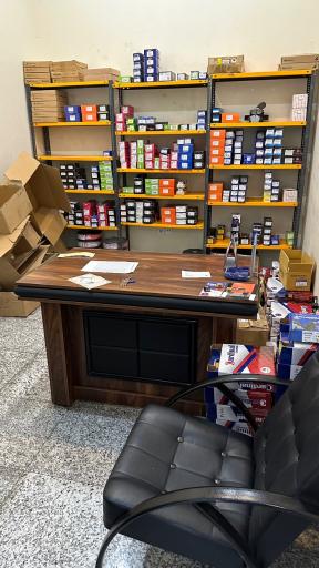عکس فروشگاه دیسک و لنت ترمز مصباح ترمز