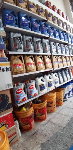 عکس اتوسرویس و تعویض روغنی میثم