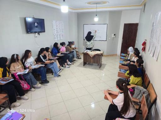 عکس آموزشگاه زبان گفتمان