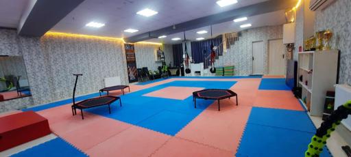 عکس باشگاه ورزشی موج مثبت