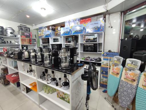 عکس پخش لوازم خانگی هوم لوکس