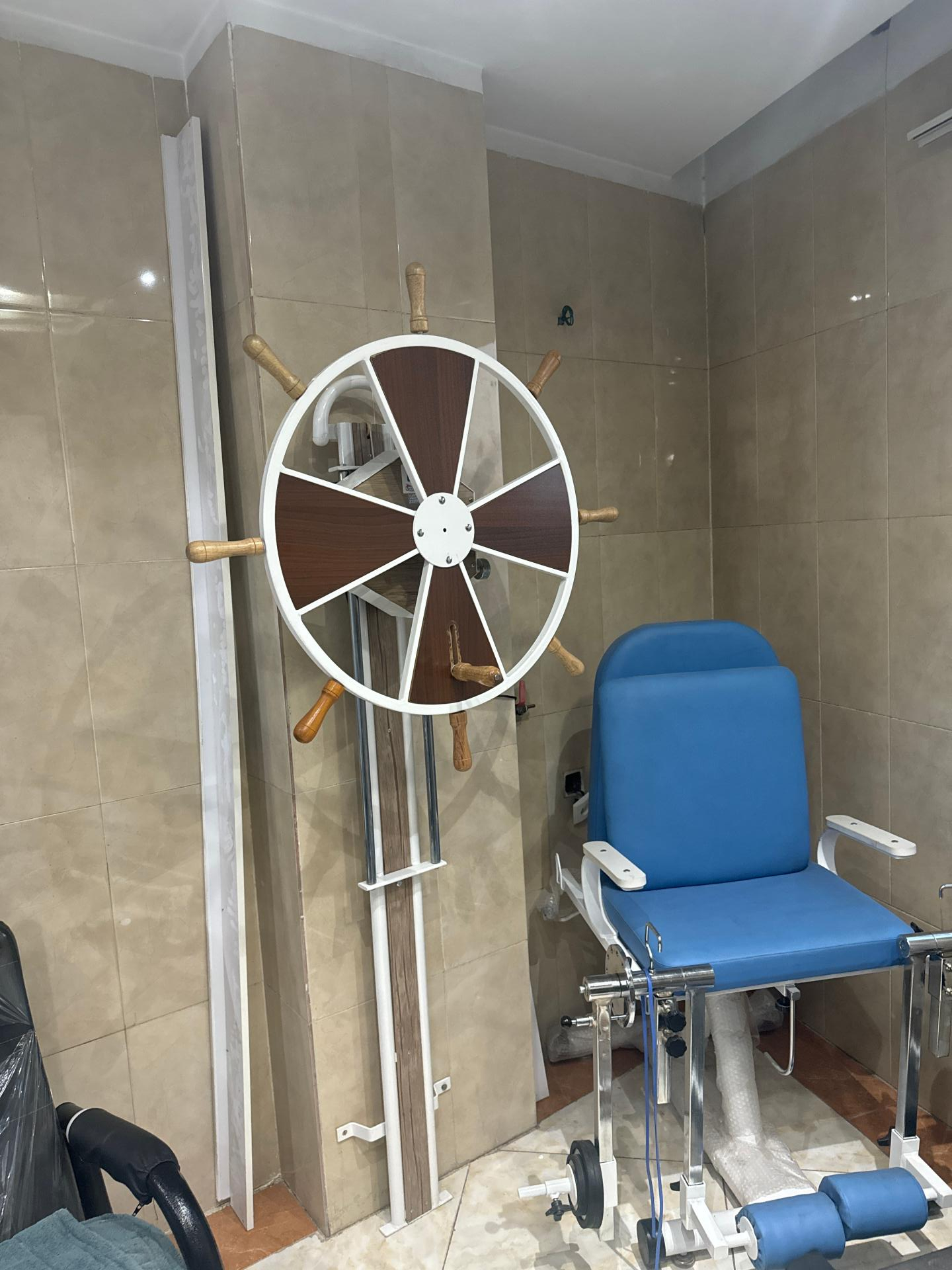 عکس کلینیک فیزیوتراپی داودی