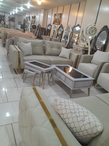 عکس بازار مبل شاهرود