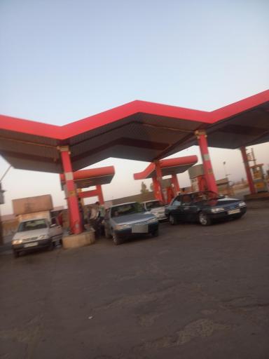 عکس جایگاه سوخت (CNG و بنزین)