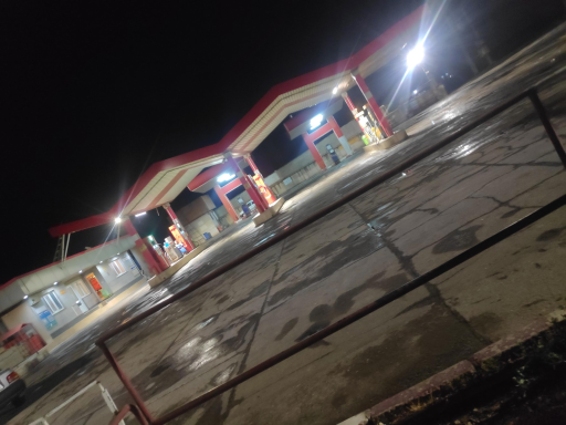 عکس جایگاه سوخت (CNG و بنزین)