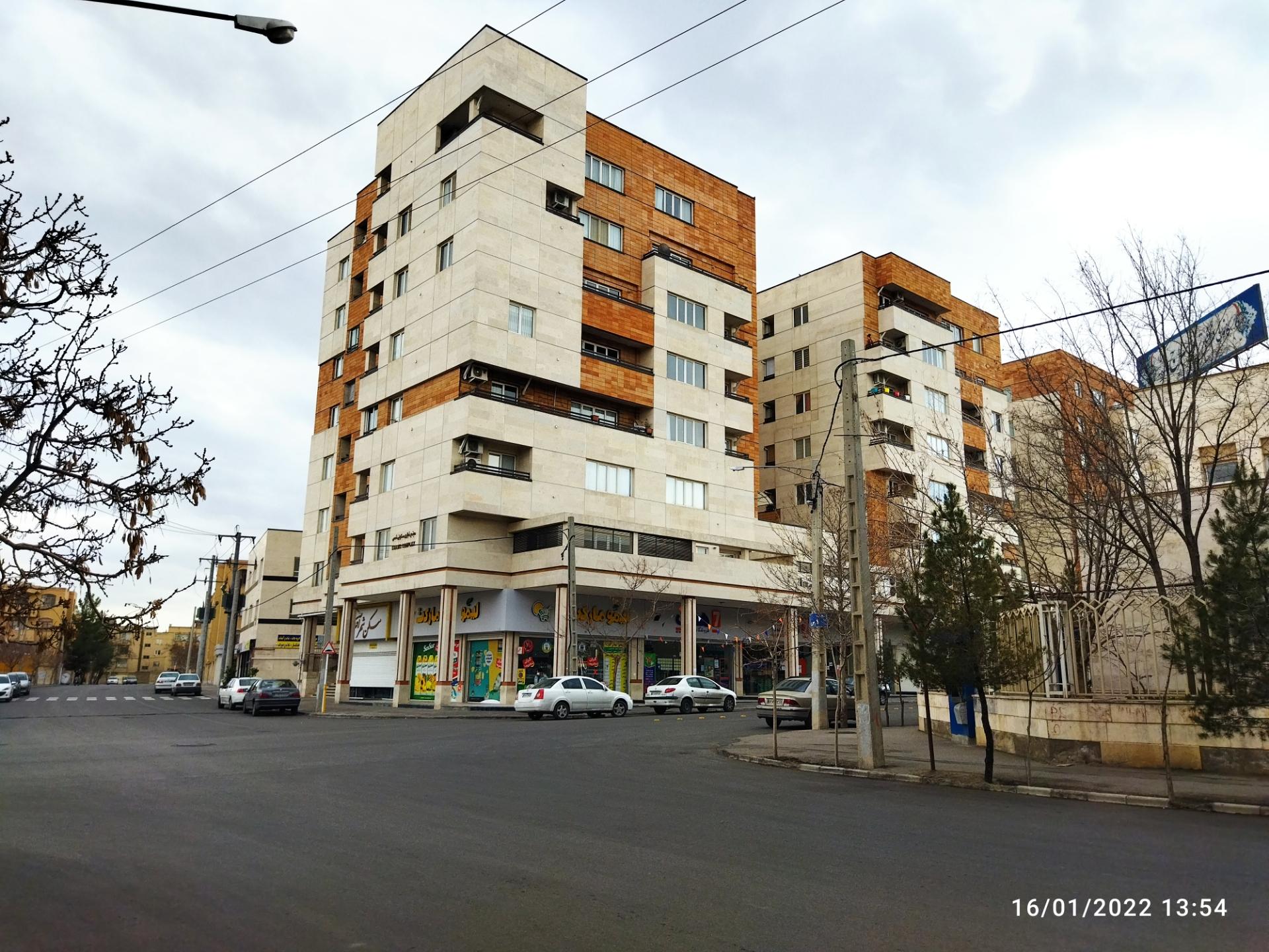 عکس مجتمع تجاری مسکونی شمس