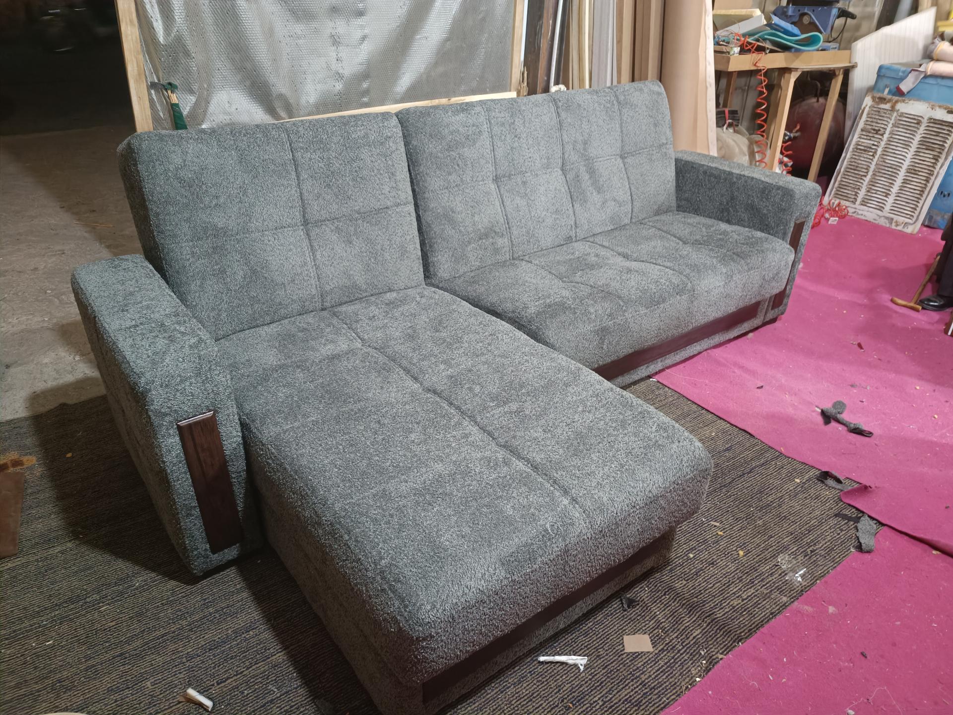 عکس تعمیرات تخصصی مبلمان بیانلو