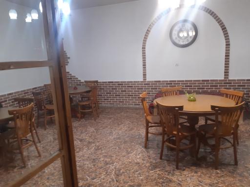 عکس سرای سنتی باغچه نیکان