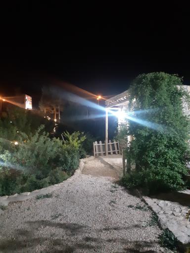 عکس سرای سنتی باغچه نیکان