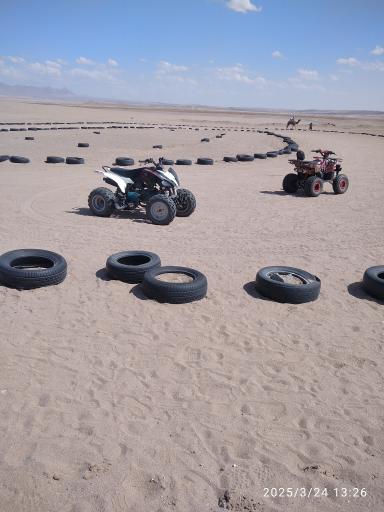 عکس کمپ کویری شهر آفتاب یزد