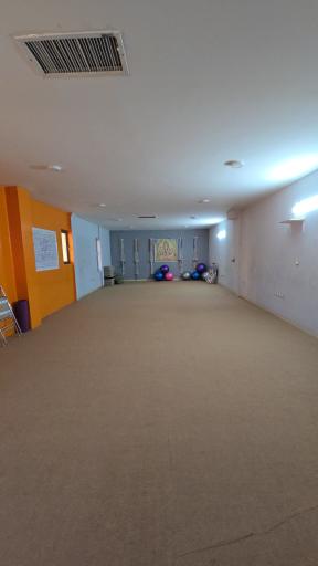 عکس باشگاه یوگا بارانا