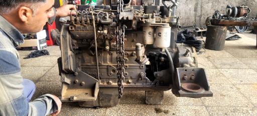 کارگاه ماشین آلات راهسازی حسین طیبی