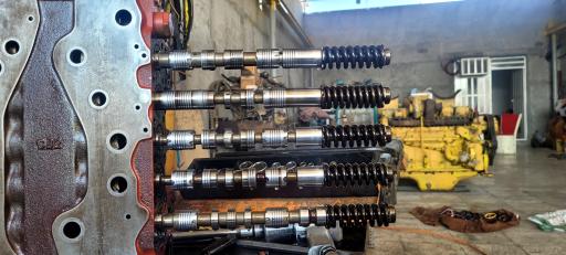 کارگاه ماشین آلات راهسازی حسین طیبی