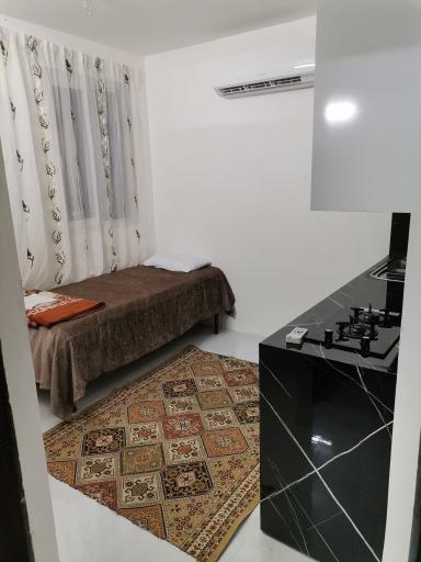 سوئیت آپارتمان وحیدی