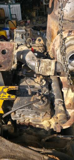 عکس کارگاه ماشین آلات راهسازی حسین طیبی