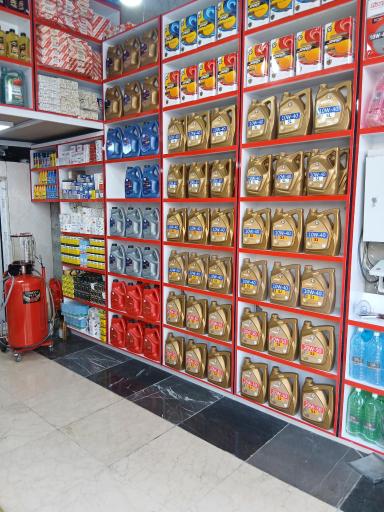 عکس اتوسرویس و تعویض روغنی کشاورز