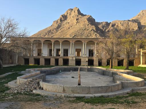 عکس قلعه نصیرخان بختیاری سردار جنگ قاجار