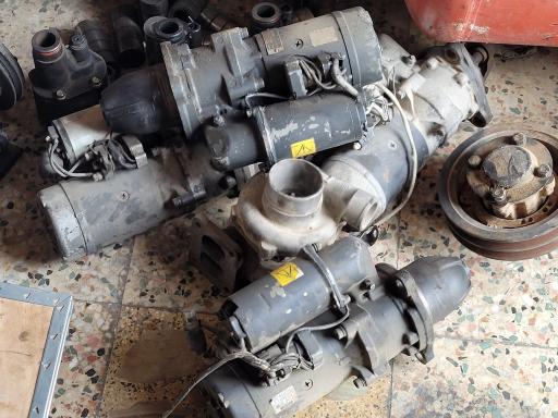 عکس کارگاه ماشین آلات راهسازی حسین طیبی