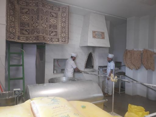 عکس نانوایی سنگکی خوشه طلایی