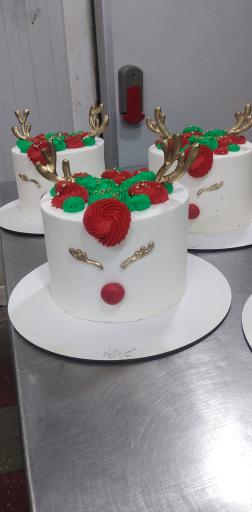 عکس شیرینی فروشی میرداماد