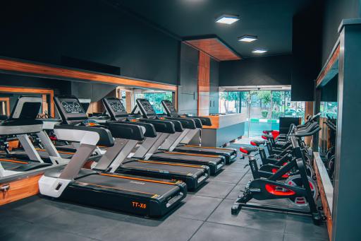 عکس باشگاه بدنسازی ضربان قلب