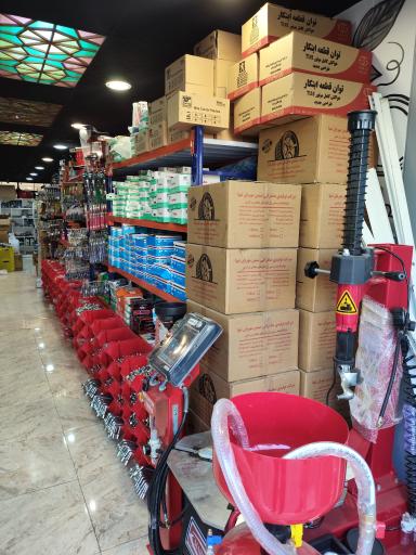 عکس فروشگاه لوازم پنچرگیری تولایی 