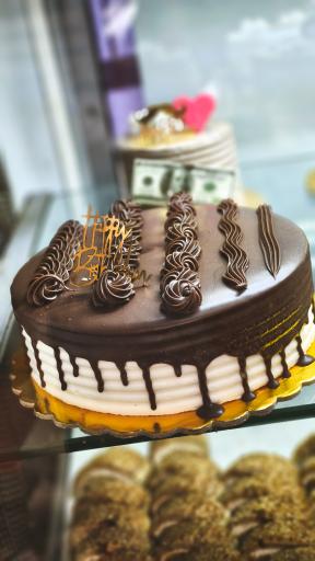 عکس شیرینی سرای آبان