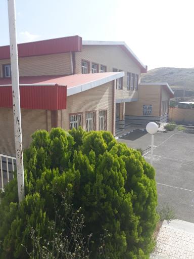 عکس مدرسه راهنمایی پسرانه شهید بهروزی خمارلو