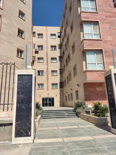 عکس بلوک سی غربی، اریکا