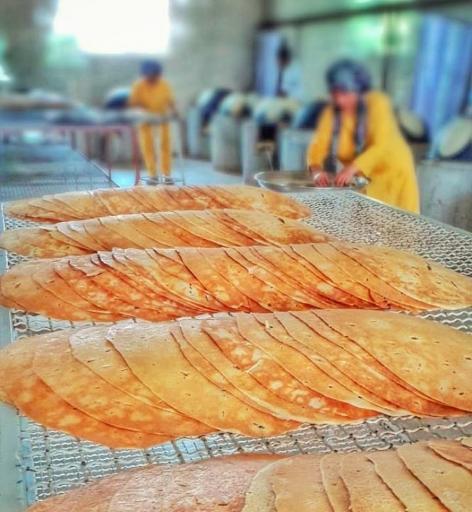 عکس نان تمیجان حاج رسول علیزاده