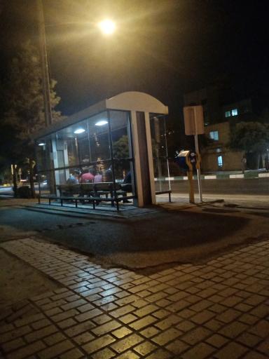عکس ایستگاه اتوبوس میدان دندانپزشکان
