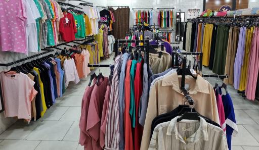 عکس فروشگاه بزرگ چیت شاپ 