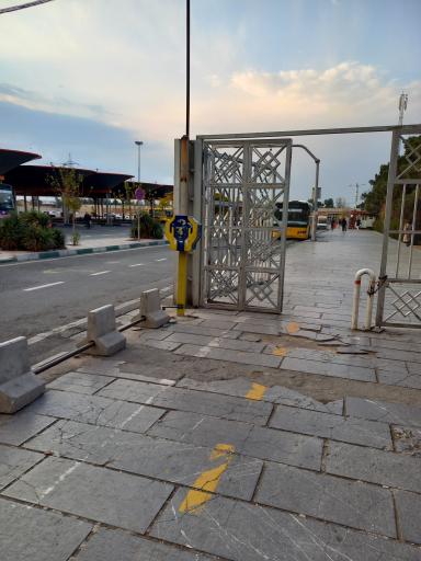 عکس پایانه اتوبوسرانی مترو چیتگر