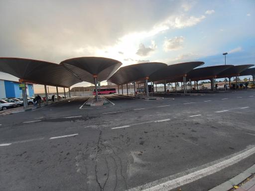 عکس پایانه اتوبوسرانی مترو چیتگر