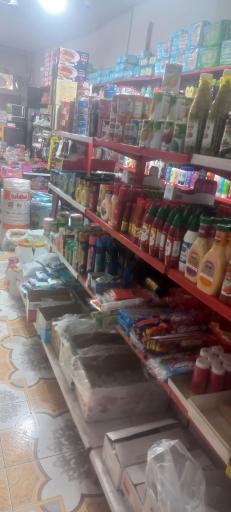 سوپرمارکت  تک محله