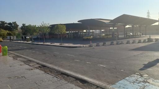 عکس پایانه اتوبوسرانی مترو چیتگر